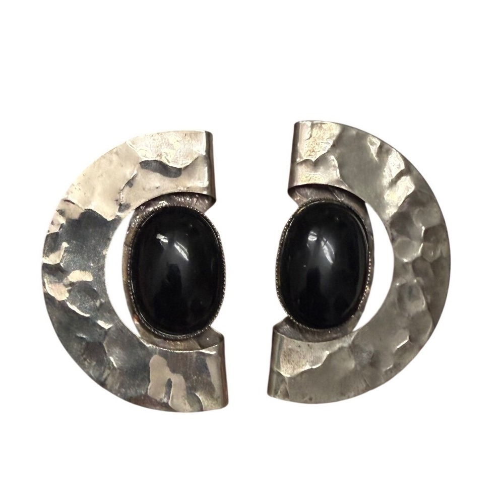 Vintage Brutalist Hammered‎ Silver Tone Black stone Cabochon Crescent Earrings